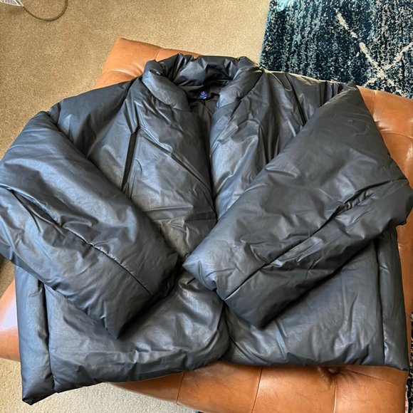 *Host Pick* NWT Unisex Yeezy Gap Round Jacket Sz L - Picture 2 of 16